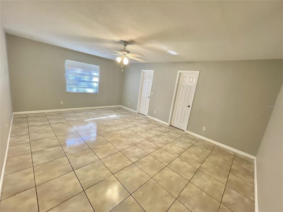 For Rent: $2,200 (3 beds, 2 baths, 1476 Square Feet)