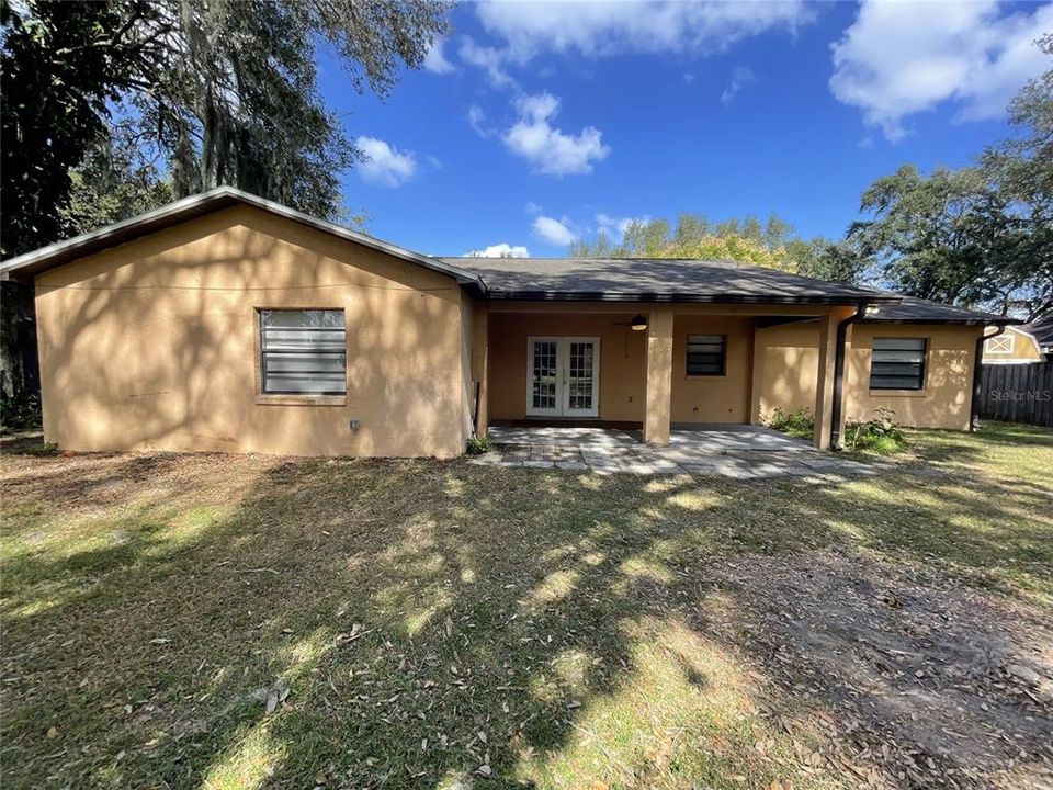 For Rent: $2,200 (3 beds, 2 baths, 1476 Square Feet)