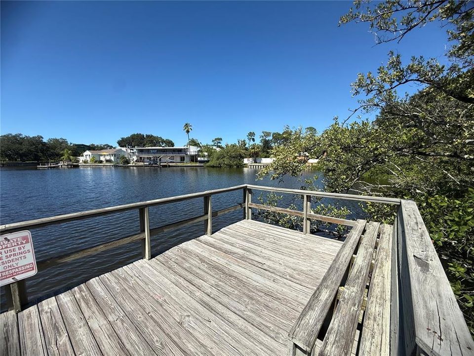 For Sale: $113,000 (1 beds, 1 baths, 700 Square Feet)
