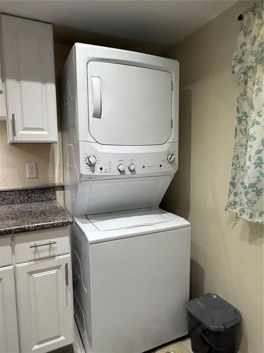 For Sale: $113,000 (1 beds, 1 baths, 700 Square Feet)