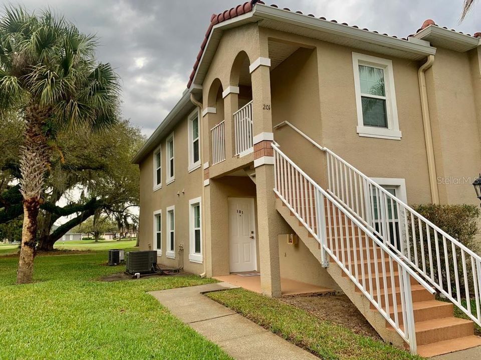 En Venta: $222,000 (3 camas, 2 baños, 1136 Pies cuadrados)