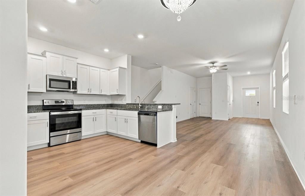 For Rent: $2,100 (2 beds, 2 baths, 1541 Square Feet)