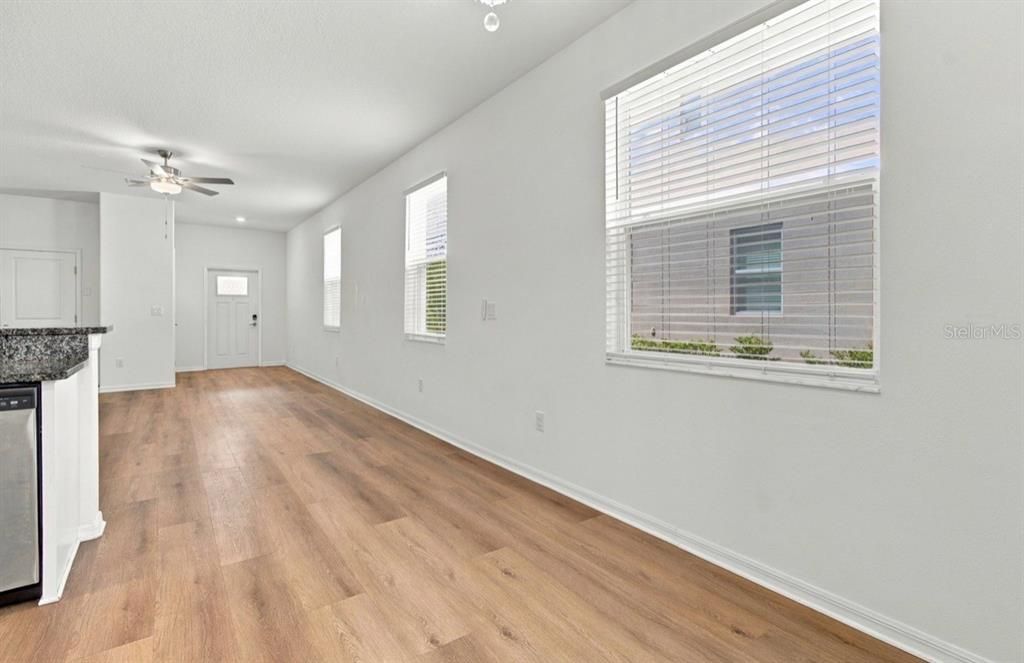 For Rent: $2,100 (2 beds, 2 baths, 1541 Square Feet)