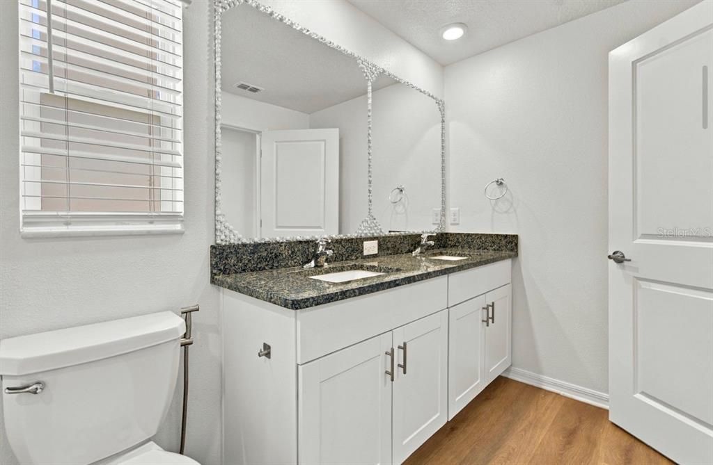 For Rent: $2,100 (2 beds, 2 baths, 1541 Square Feet)