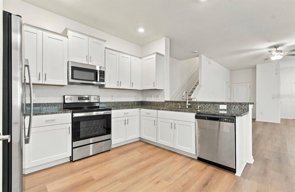 For Rent: $2,100 (2 beds, 2 baths, 1541 Square Feet)