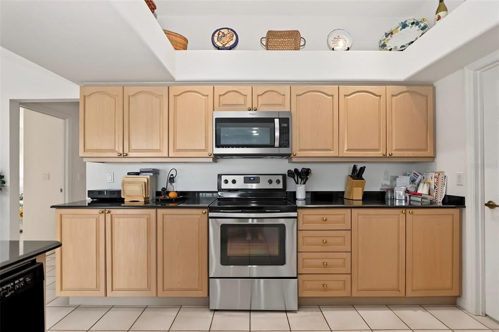For Sale: $749,000 (3 beds, 2 baths, 2436 Square Feet)