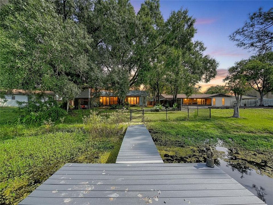 For Sale: $370,000 (3 beds, 2 baths, 1633 Square Feet)