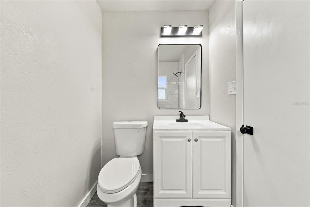 For Sale: $289,900 (3 beds, 2 baths, 921 Square Feet)
