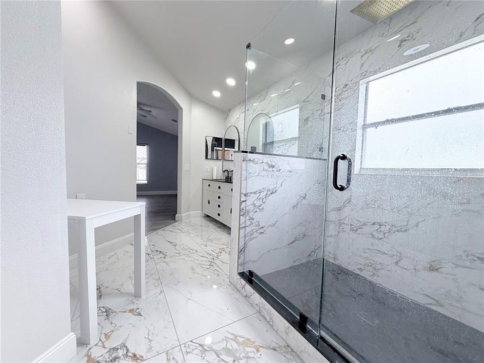 For Rent: $2,450 (3 beds, 2 baths, 1644 Square Feet)