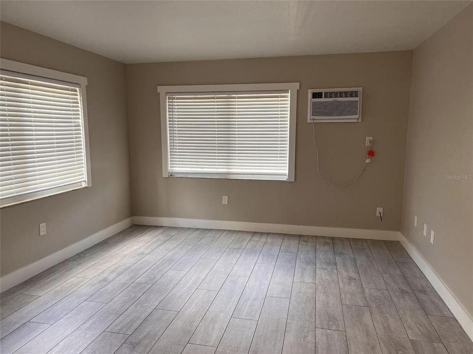 В аренду: $1,295 (1 спален, 1 ванн, 575 Квадратных фут)