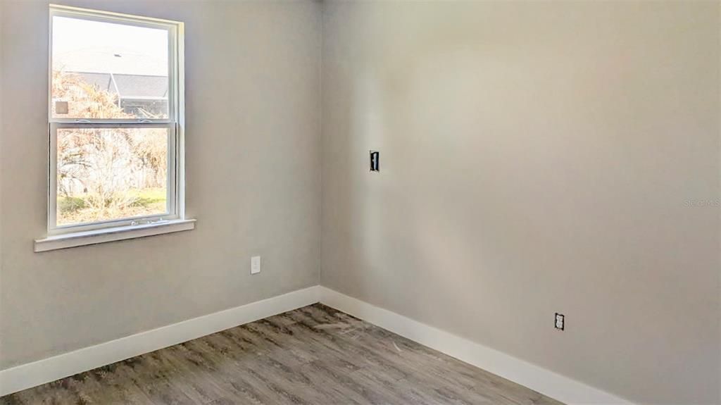 For Rent: $2,195 (3 beds, 2 baths, 1753 Square Feet)