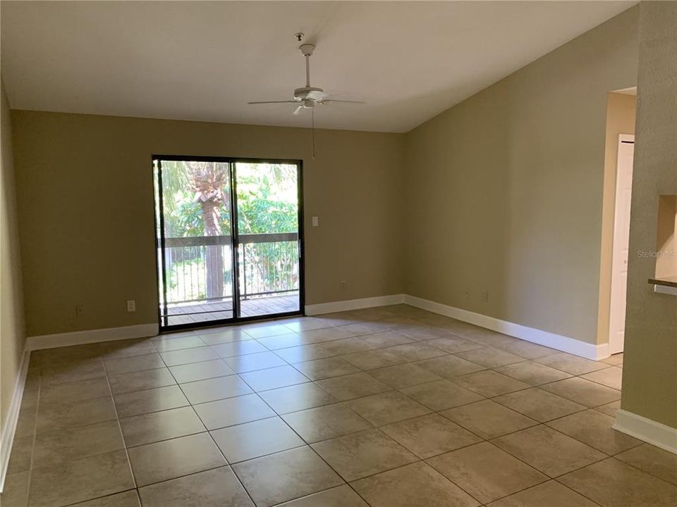 В аренду: $1,695 (2 спален, 2 ванн, 1119 Квадратных фут)