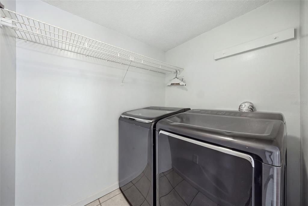В аренду: $3,200 (2 спален, 2 ванн, 1320 Квадратных фут)
