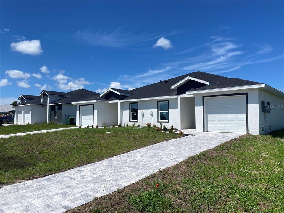 For Rent: $1,797 (3 beds, 2 baths, 1379 Square Feet)