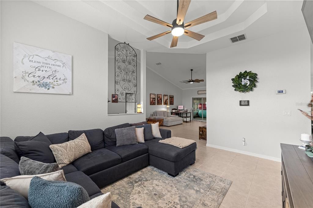 For Sale: $449,500 (3 beds, 2 baths, 2285 Square Feet)