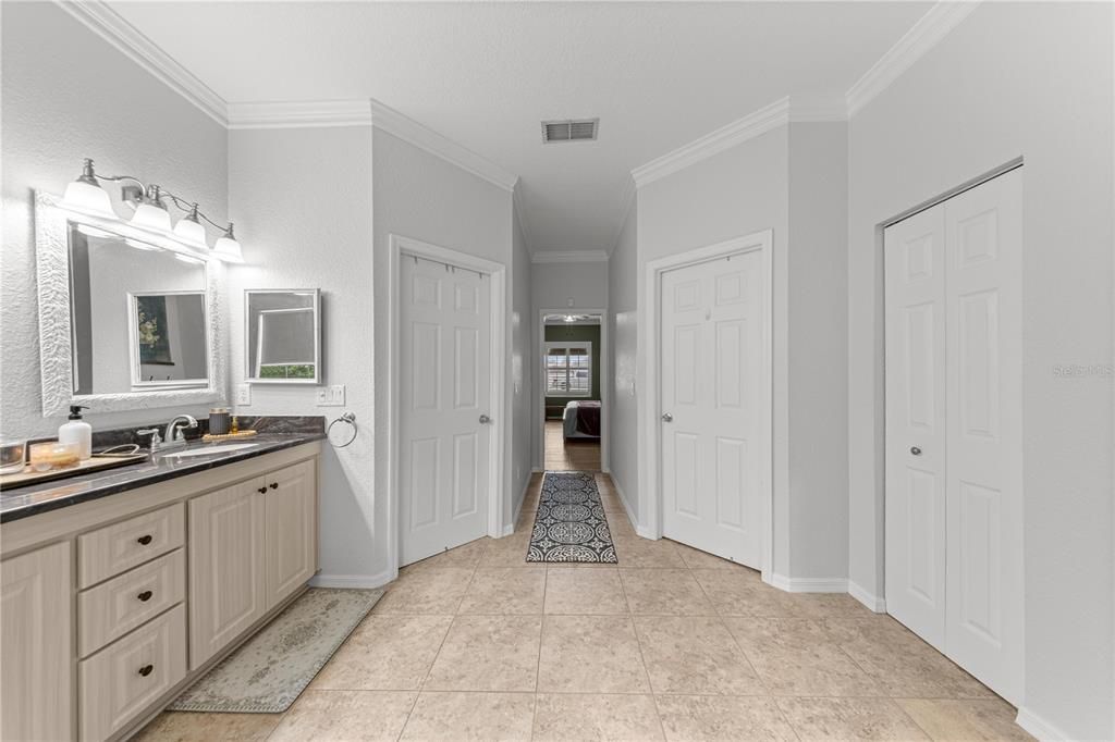 For Sale: $449,500 (3 beds, 2 baths, 2285 Square Feet)