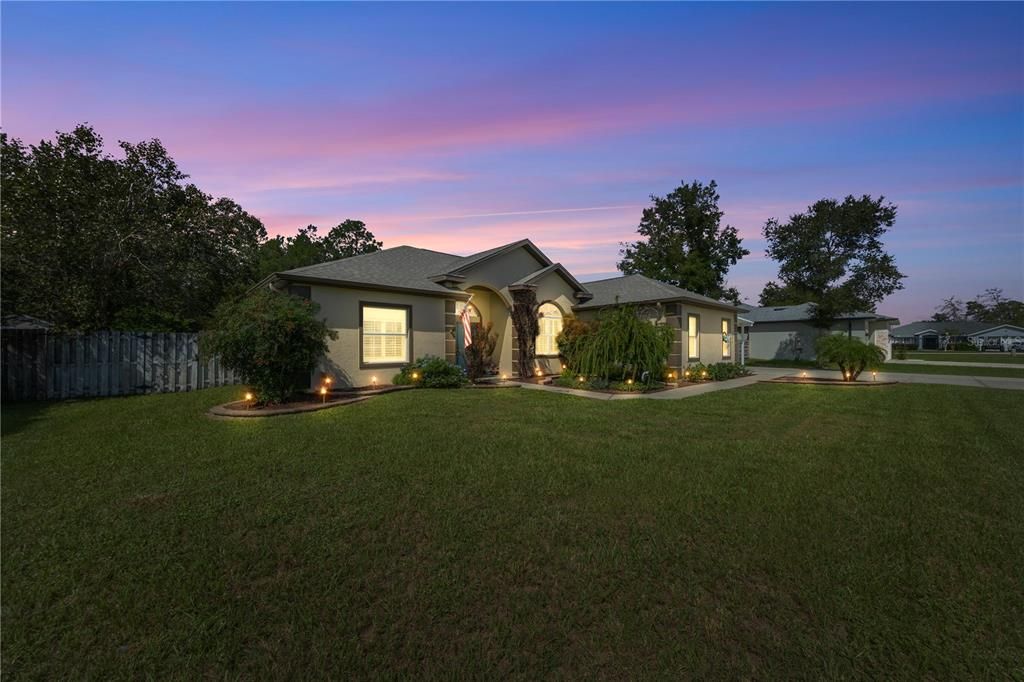 For Sale: $449,500 (3 beds, 2 baths, 2285 Square Feet)