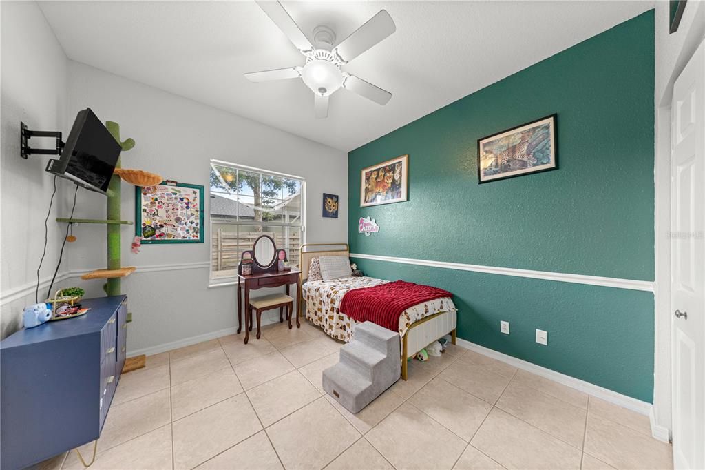 For Sale: $449,500 (3 beds, 2 baths, 2285 Square Feet)
