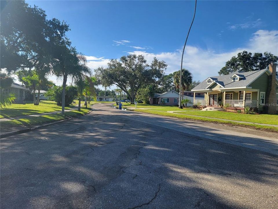 For Sale: $349,900 (3 beds, 2 baths, 1324 Square Feet)