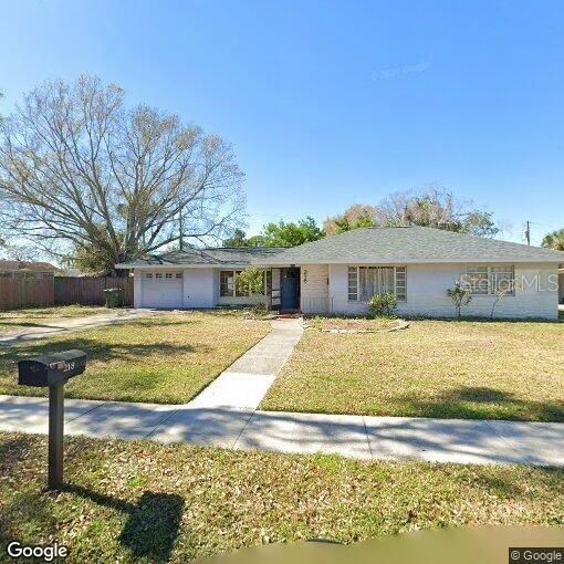 For Sale: $349,900 (3 beds, 2 baths, 1324 Square Feet)