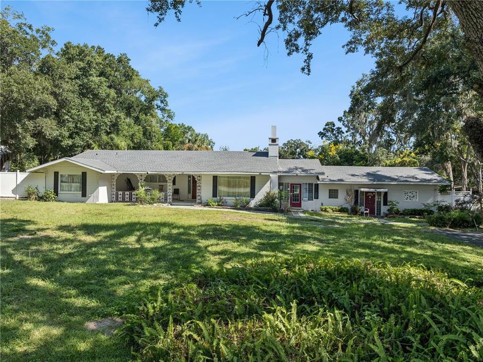 For Sale: $499,900 (3 beds, 3 baths, 2752 Square Feet)