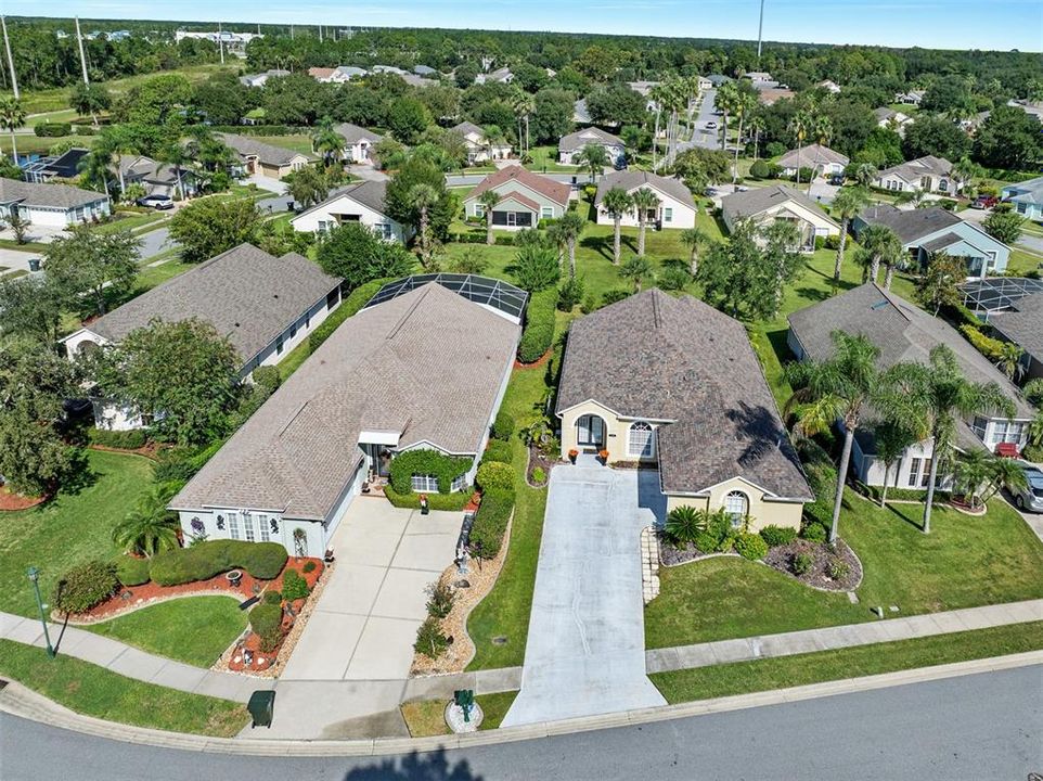 For Sale: $349,900 (3 beds, 2 baths, 1922 Square Feet)