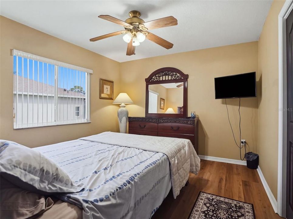 待售: $439,000 (4 贝兹, 2 浴室, 2313 平方英尺)