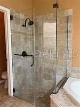 For Sale: $399,999 (3 beds, 2 baths, 1976 Square Feet)