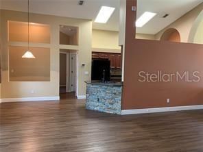 For Sale: $399,999 (3 beds, 2 baths, 1976 Square Feet)
