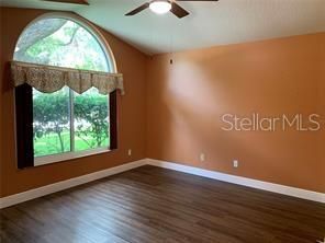 For Sale: $399,999 (3 beds, 2 baths, 1976 Square Feet)