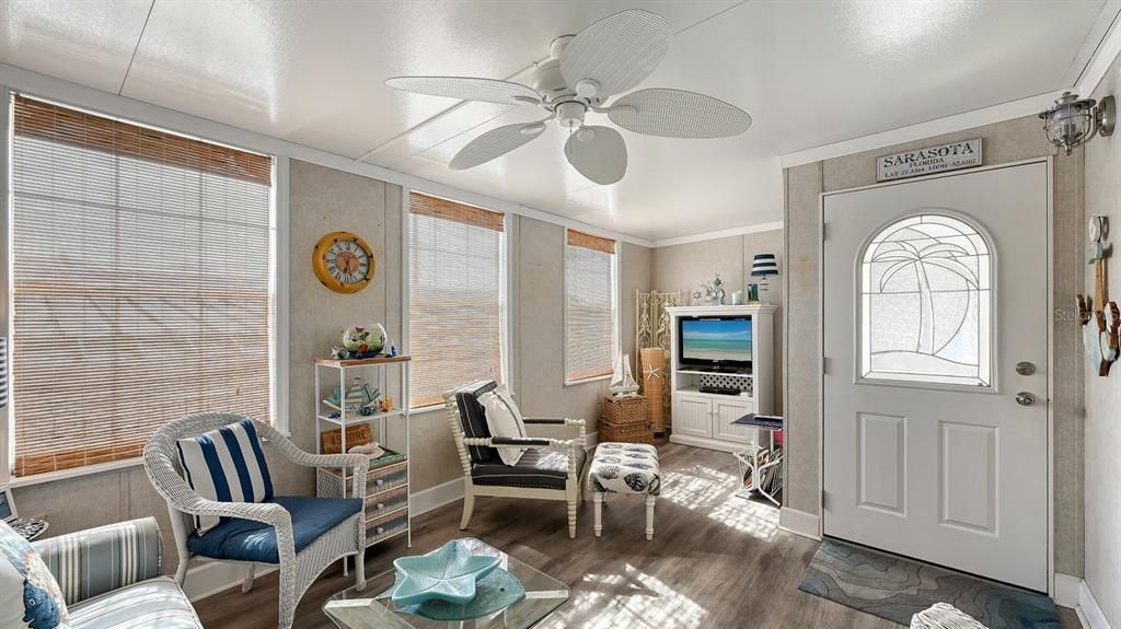 For Sale: $264,900 (2 beds, 2 baths, 1152 Square Feet)