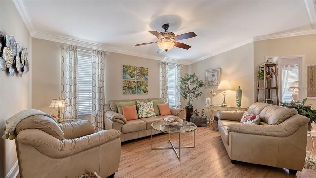 For Sale: $264,900 (2 beds, 2 baths, 1152 Square Feet)