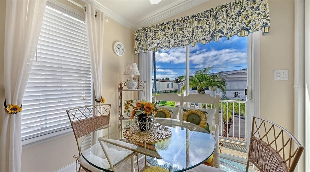 For Sale: $264,900 (2 beds, 2 baths, 1152 Square Feet)