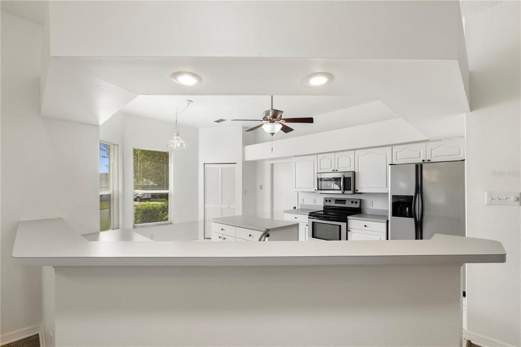 For Sale: $269,000 (2 beds, 2 baths, 1322 Square Feet)