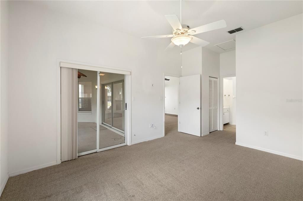 For Sale: $269,000 (2 beds, 2 baths, 1322 Square Feet)