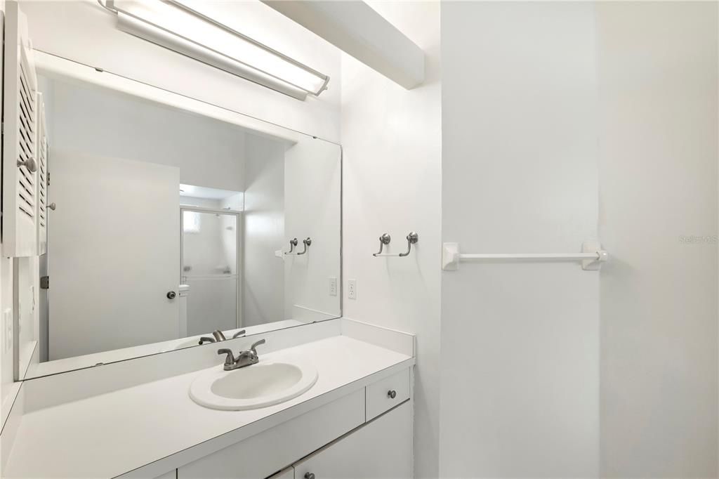 For Sale: $269,000 (2 beds, 2 baths, 1322 Square Feet)
