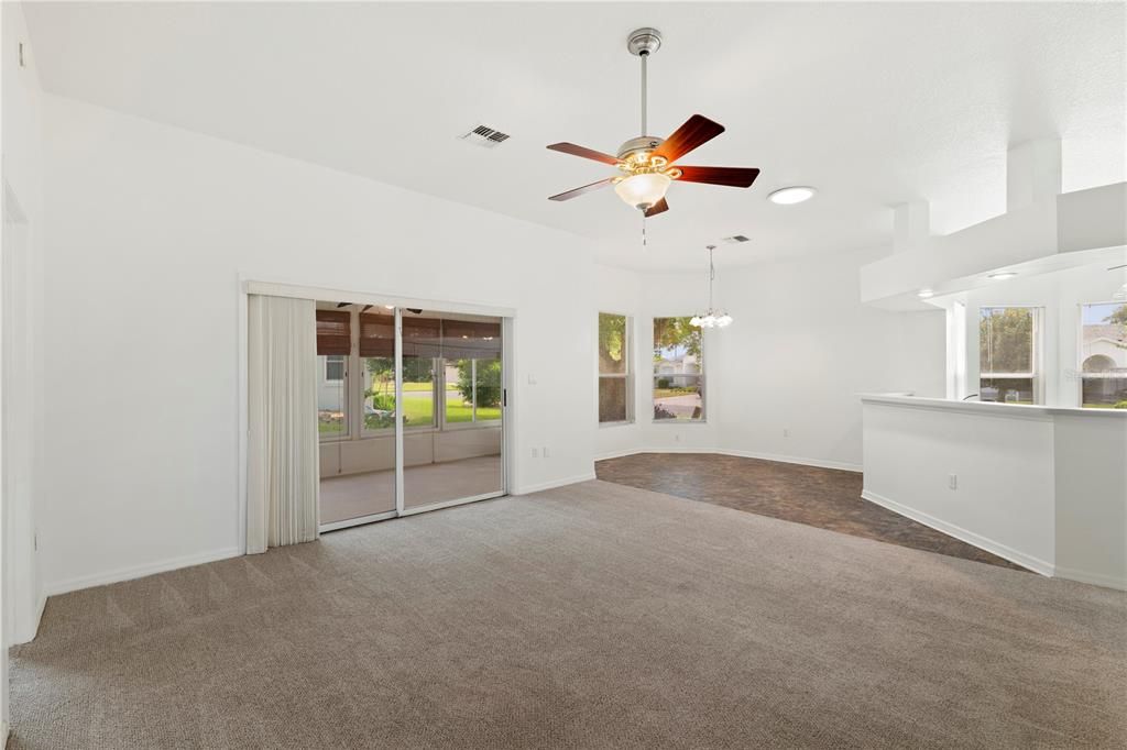 For Sale: $269,000 (2 beds, 2 baths, 1322 Square Feet)