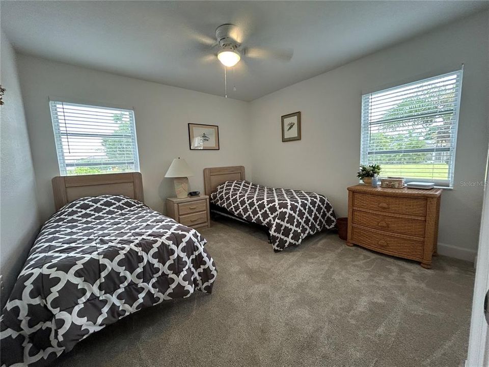 For Sale: $369,000 (3 beds, 2 baths, 1737 Square Feet)
