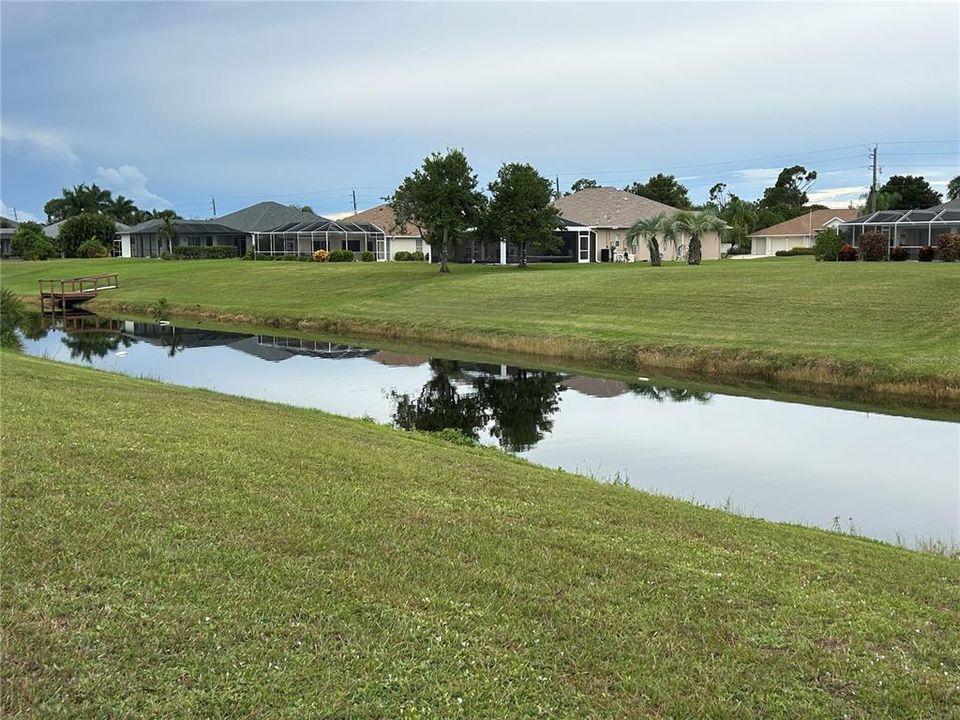 For Sale: $369,000 (3 beds, 2 baths, 1737 Square Feet)