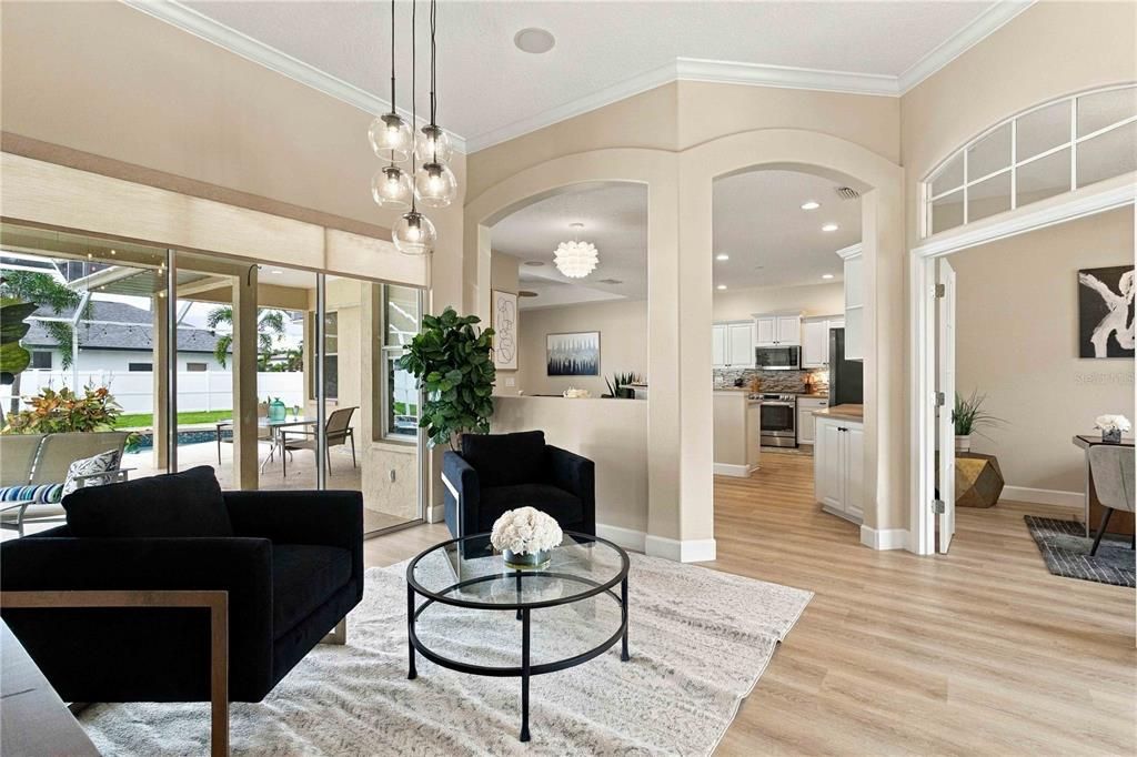 En Venta: $699,900 (4 camas, 3 baños, 2191 Pies cuadrados)
