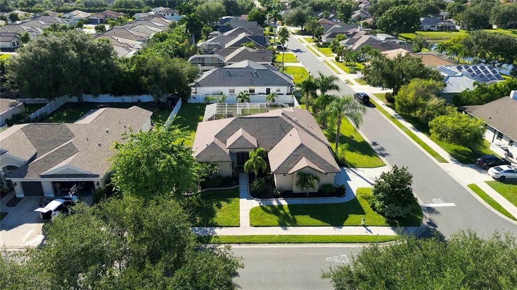 En Venta: $699,900 (4 camas, 3 baños, 2191 Pies cuadrados)