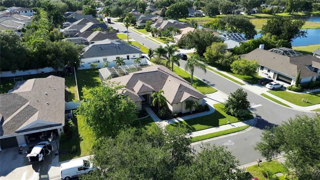 En Venta: $699,900 (4 camas, 3 baños, 2191 Pies cuadrados)
