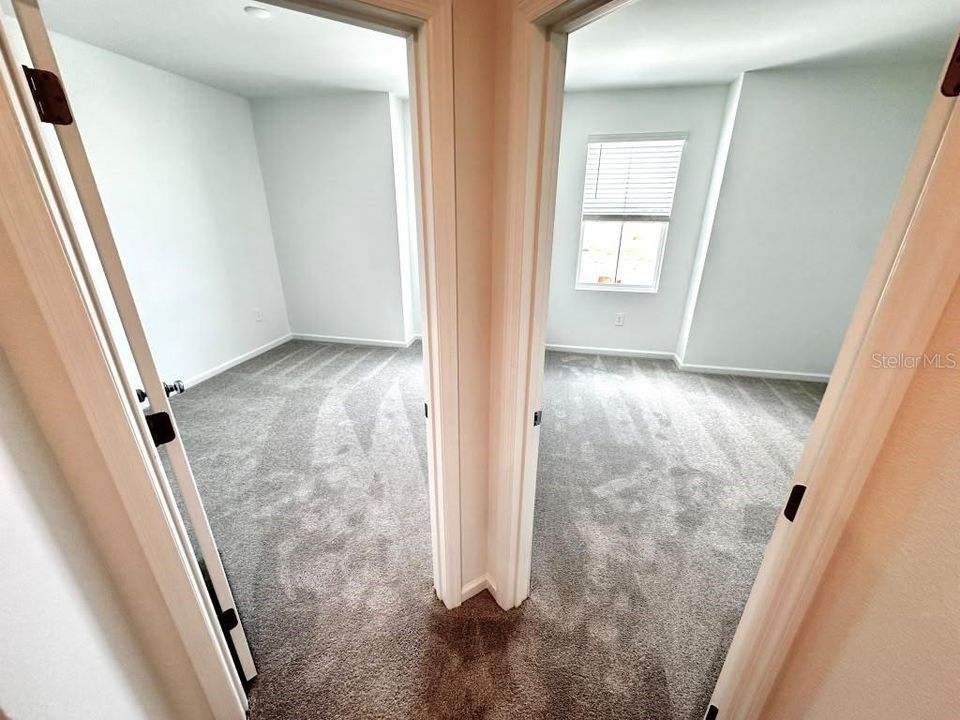 В аренду: $2,370 (3 спален, 2 ванн, 1689 Квадратных фут)