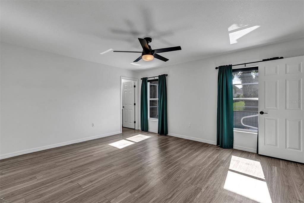 En Venta: $256,500 (2 camas, 2 baños, 1390 Pies cuadrados)