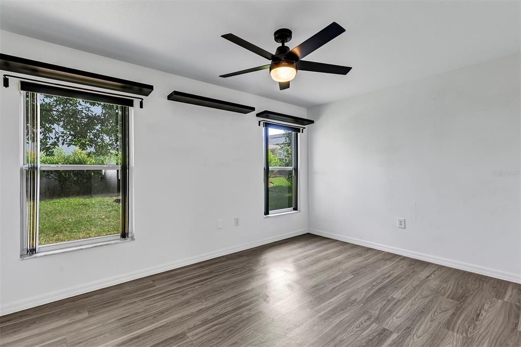 En Venta: $256,500 (2 camas, 2 baños, 1390 Pies cuadrados)