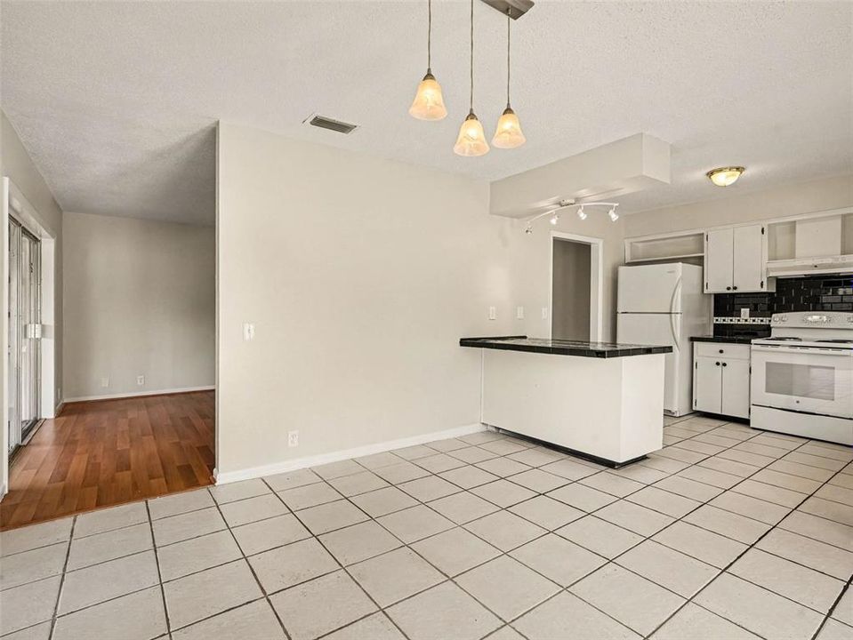 For Sale: $245,000 (4 beds, 2 baths, 1683 Square Feet)