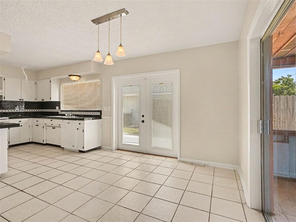 For Sale: $245,000 (4 beds, 2 baths, 1683 Square Feet)