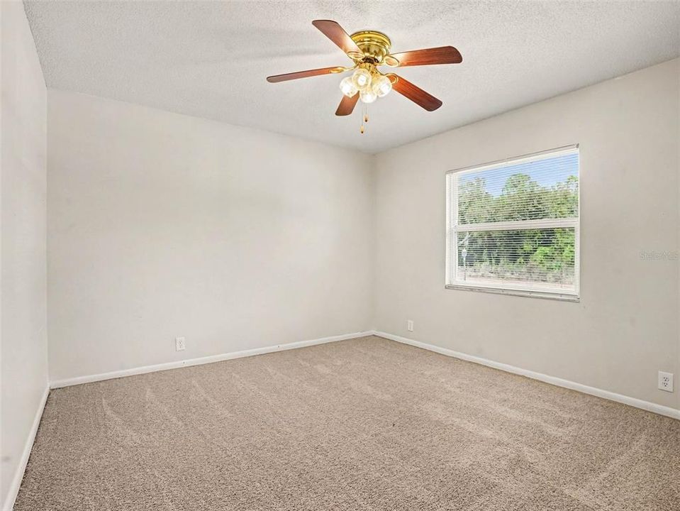 For Sale: $245,000 (4 beds, 2 baths, 1683 Square Feet)