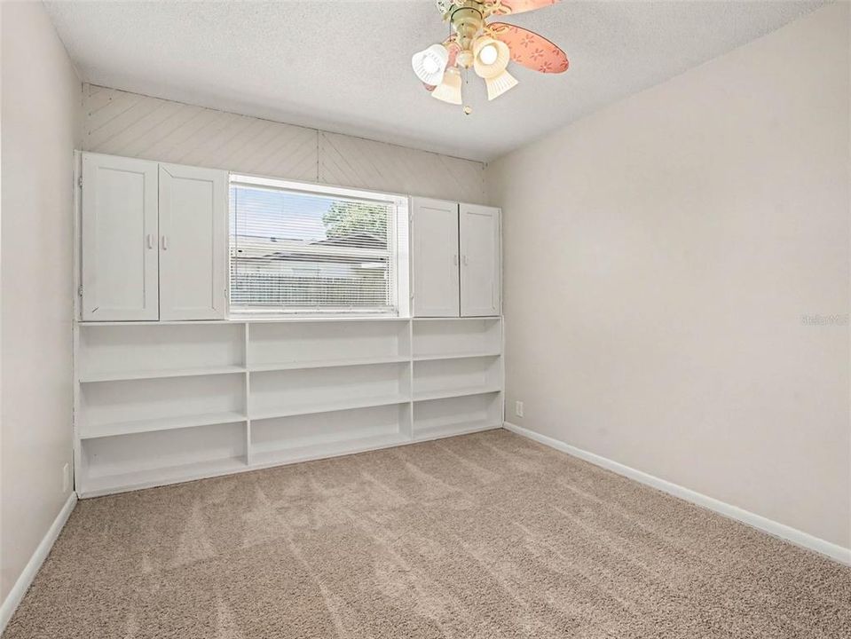 For Sale: $245,000 (4 beds, 2 baths, 1683 Square Feet)