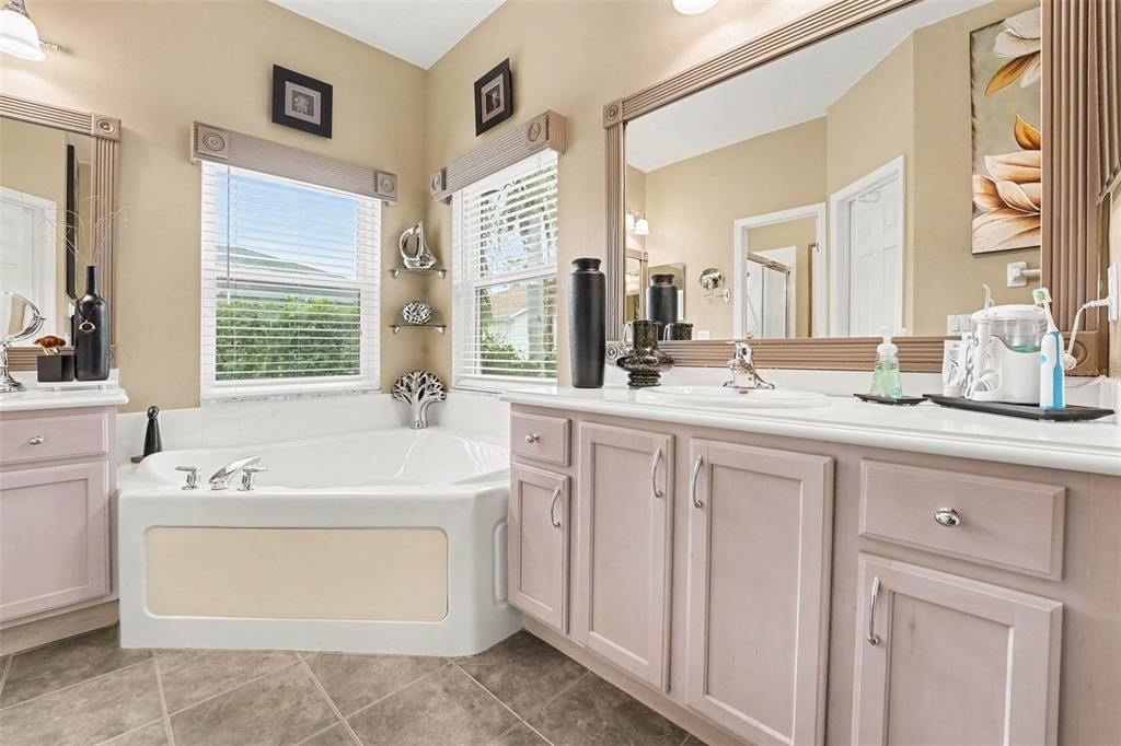 En Venta: $249,000 (2 camas, 2 baños, 1595 Pies cuadrados)